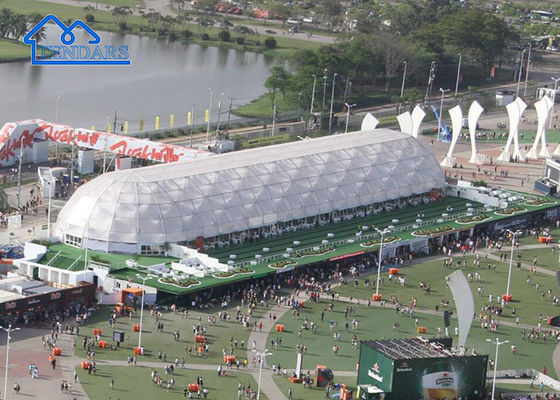 Casa de deportes con cúpula de aire inflable blanca personalizada tienda de campaña para el baloncesto y el tenis Corte de cubierta para la venta