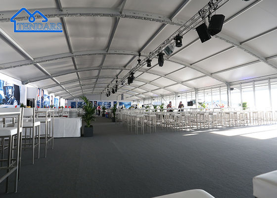 Marco de aleación reforzada 8x10m Arcum Tenta Retardante de fuego Canopy forma de arco para eventos elegantes